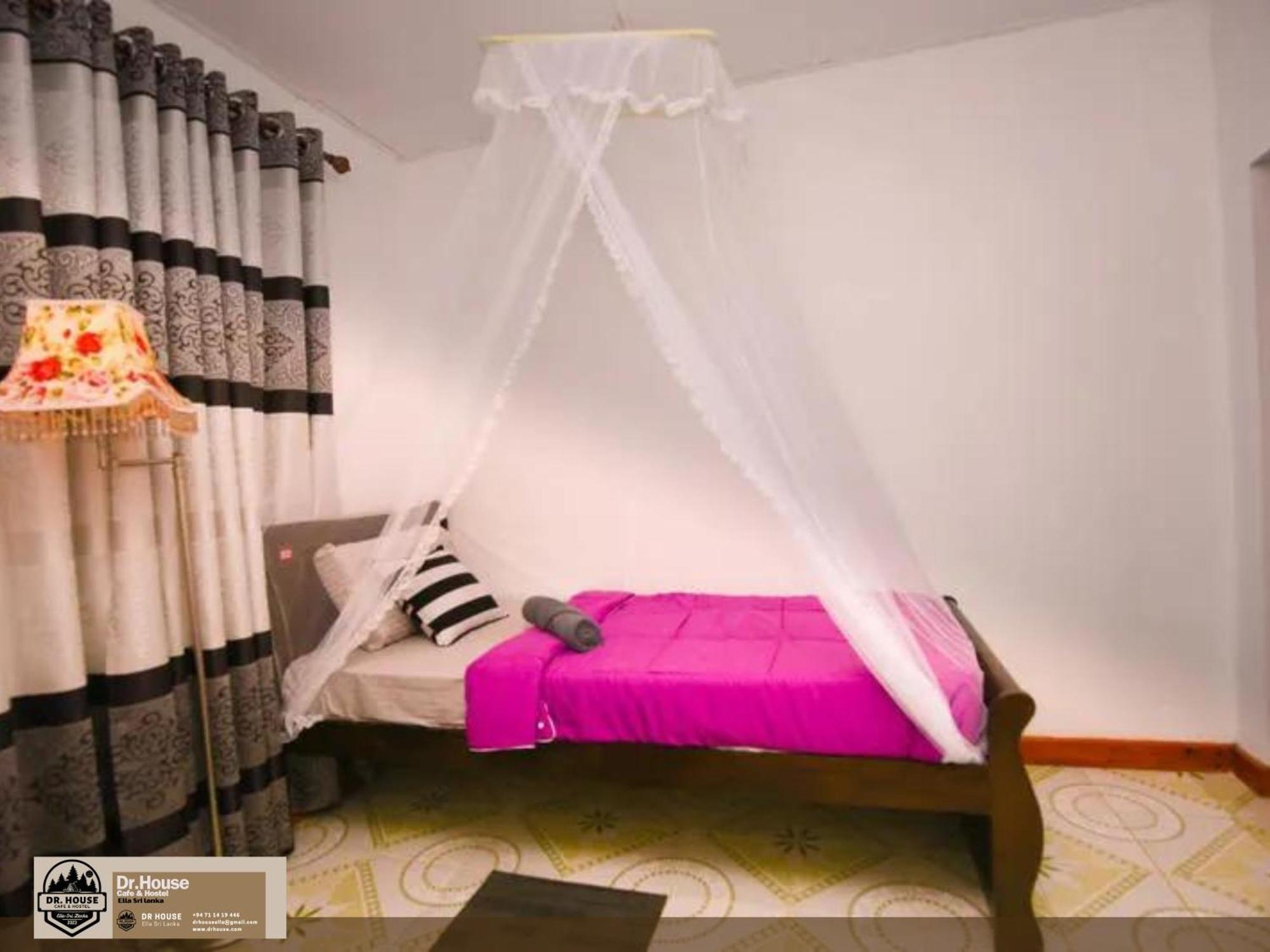 Dr House Ella - Hostel & Cafe Zewnętrze zdjęcie