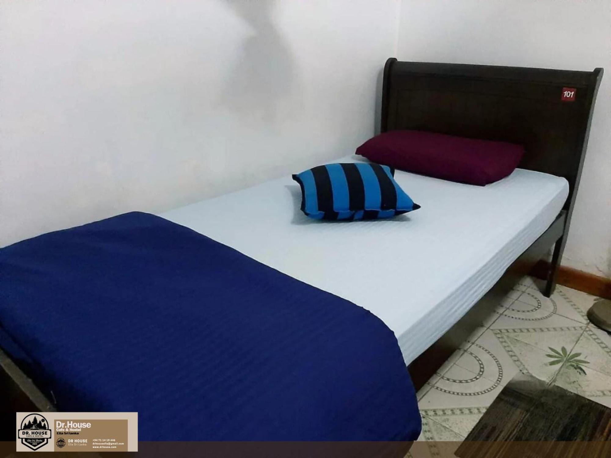 Dr House Ella - Hostel & Cafe Zewnętrze zdjęcie